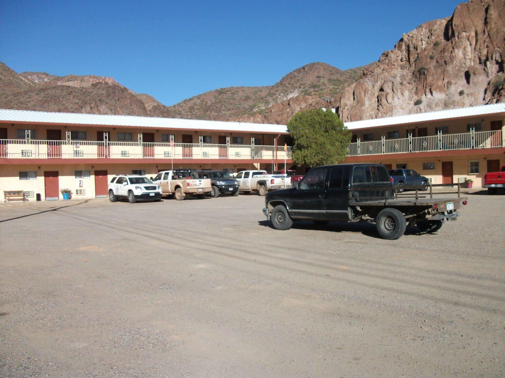 Rode Inn Of Clifton Morenci Exterior photo